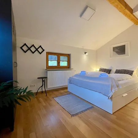 Mangfall - Berge, Und Ruhe Apartmán *